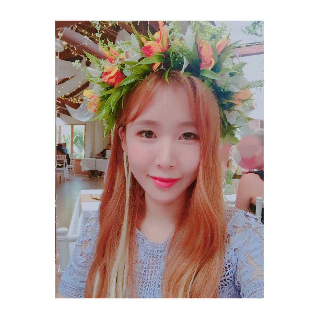 CrayonPopSnaps's tweet photo. [WAY INSTAGRAM] baysunny: 🍀💖🌸 https://t.co/PR8YwLvBuK #kpopsnaps https://t.co/NRflbSayRB