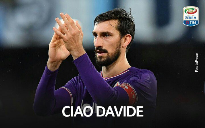 Dibalik peristiwa ini, kita lihat sisi lain dari sepakbola, Semua fans bersatu mengucapkan bela sungkawa. Ga ada yang liat warna baju yang dia kenakan. Football is more than just a game. RIP Astori