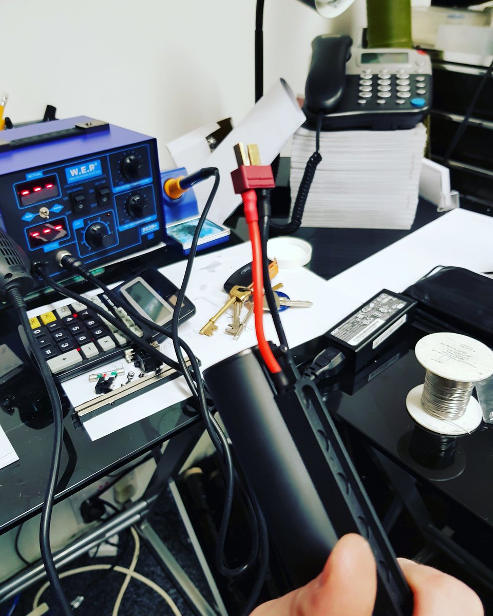 Davescustom1's tweet image. Working Sunday To Catch Up after Last Weeks Blizzard #dedicatedcustomerservice #davescustomairsoft