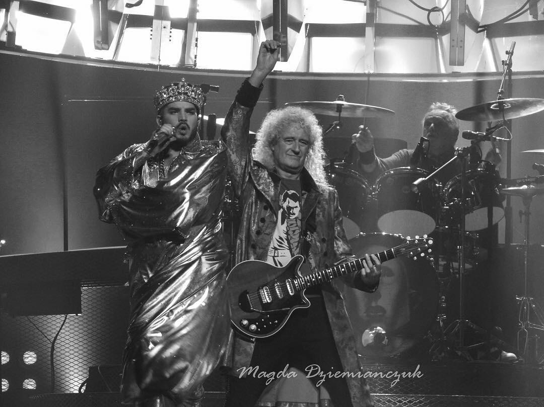 AdamLambert_INA's tweet photo. https://t.co/eiEtT5z2mn #AdamLambert #Queen #BrianMay #RogerTaylor #Melbourne #NightOne #Australia #RodLaverArena #DanityGroup https://t.co/MJrEQnF1KR