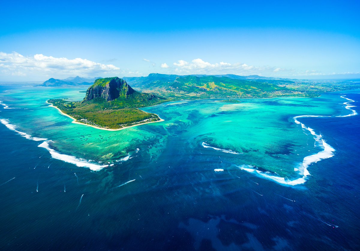 destination2uk's tweet image. We're giving away a honeymoon to #Mauritius!

We're looking for the #PerfectProposal of 2018 so if you're newly engaged or planning to pop the question this year, you could be in with the chance of winning our biggest prize EVER.

Enter here &amp;gt; destination2.co.uk/competitions/m… #competition