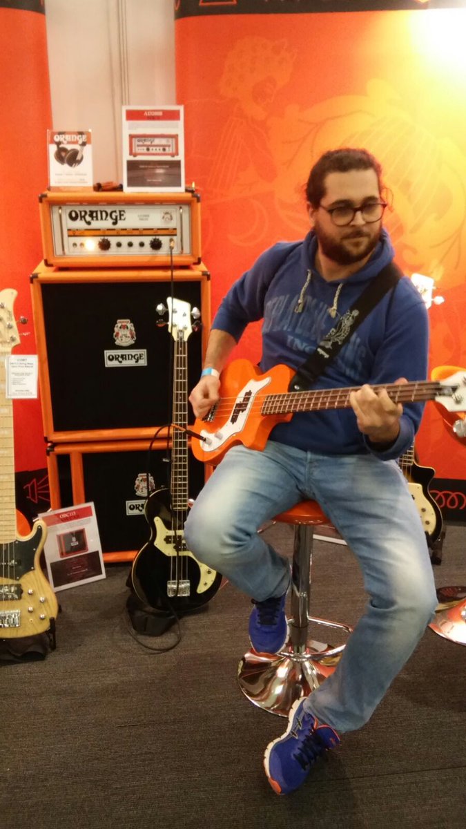 cippo_twit's tweet photo. Try @OrangeAmps with awesome orange bass....what a sound of power https://t.co/8hoGzuXhnh