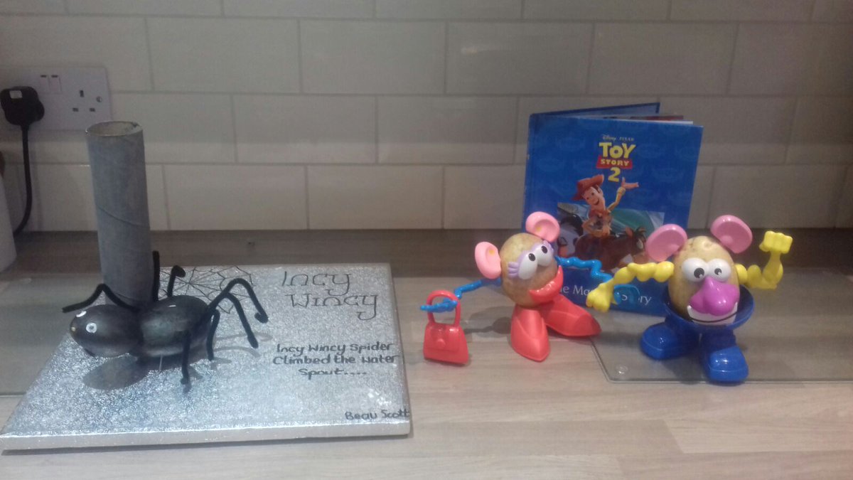LinziJeanScott1's tweet photo. @FairfieldPrimSc @FPS_3KLMatilda @FPS_1SMFFingers Cobie and Beau Scott’s Story spuds 🥔 #storyspudcompetition #incywincyspider #Toystory #MrandMrspotatohead #3KL #1SM #WorldBookDay2018 https://t.co/GYNmzr0utx