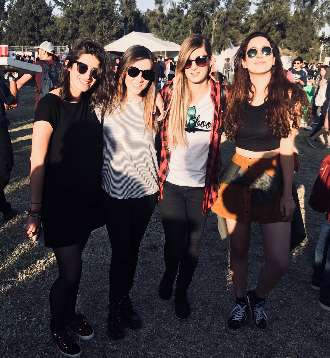 RebecaSchurenK's tweet image. @Safreeoficial @Lorelore92 las extrañamos 💖💖💖💖💖