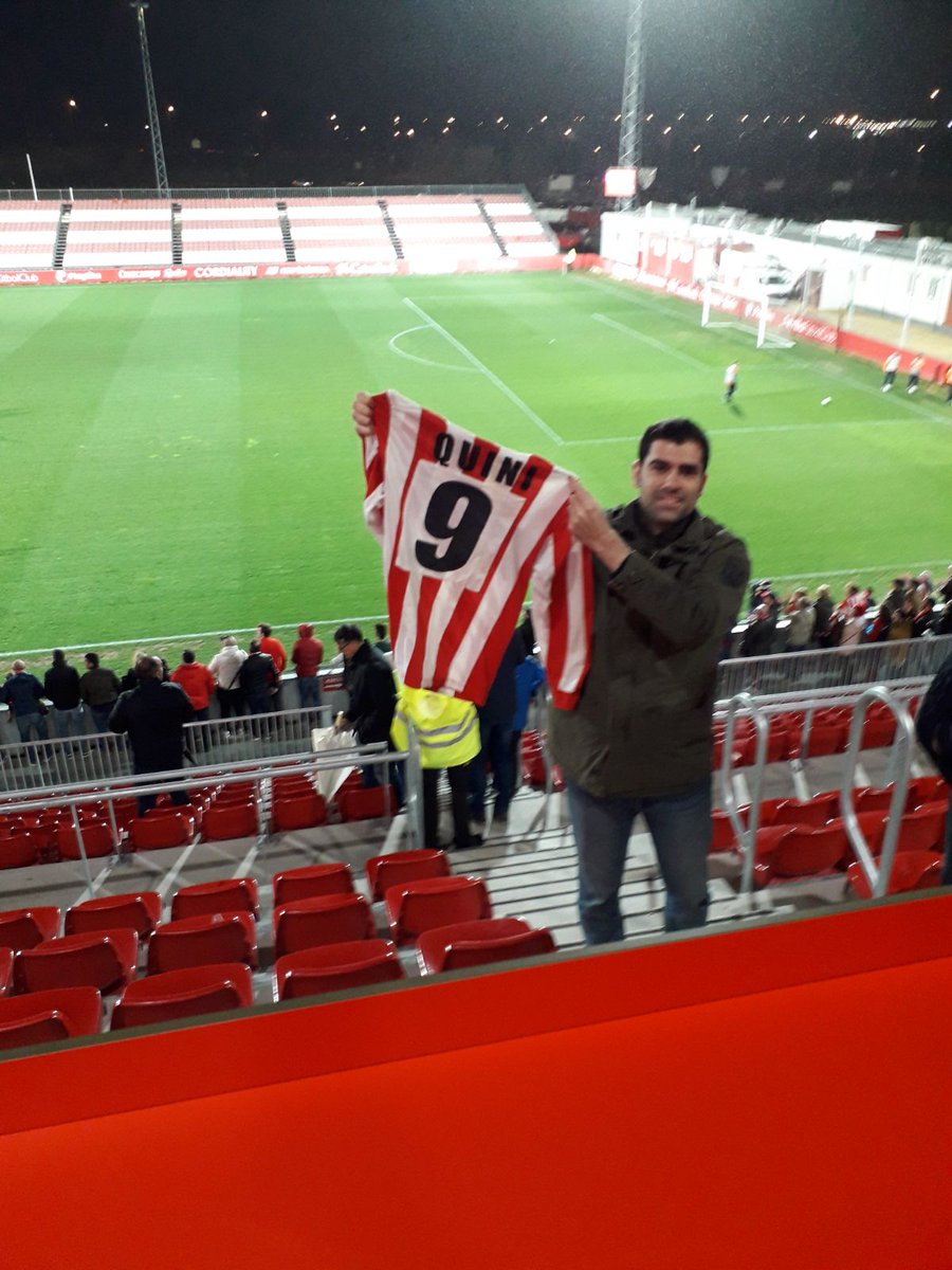 Nos enseña al aficionado Sporting con la camiseta de Quini en | Carrusel Deportivo | Scoopnest