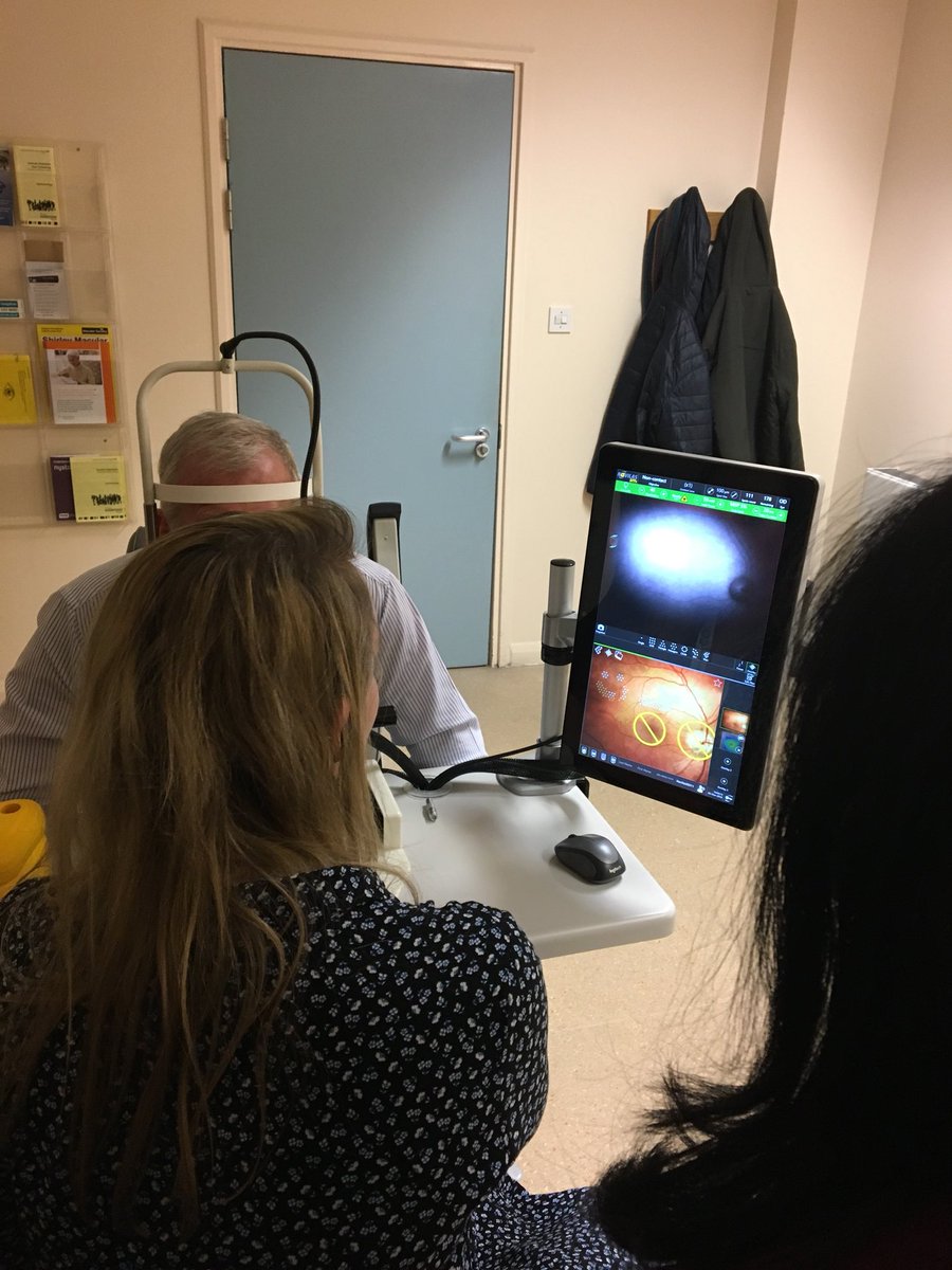 Instinctive__UK's tweet image. We were delighted to support the Birmingham Laser Simulation Course for Ophthalmic trainees @SWBH_BMEC this weekend with our @OD_OS_Navilas next generation eye-tracking retinal laser. Great to see the SimulEYE practice eyes in use too! #Navilas #SimulEYE