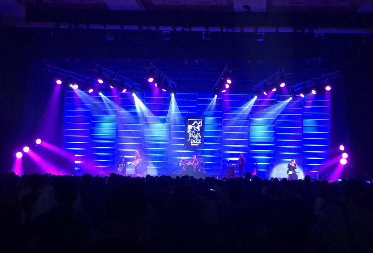googoodolls's tweet photo. From tonight’s rock show in Jakarta! ... Hope to see you all again soon! https://t.co/54ldAELfS5
