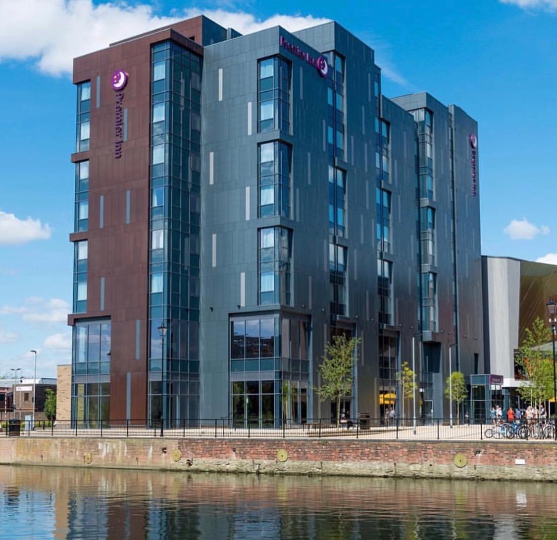 Don't have room to put mum up for the night? 
Then why not book her into the Bedford Premier Inn, close to all the Riverside bars and restaurants?🙌🏼😅
