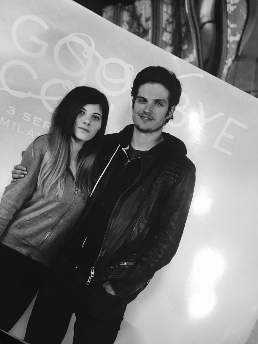 danielsharmanbr's tweet image. Algumas fotos de Daniel com fãs na #GoodbyeCon! ❤️