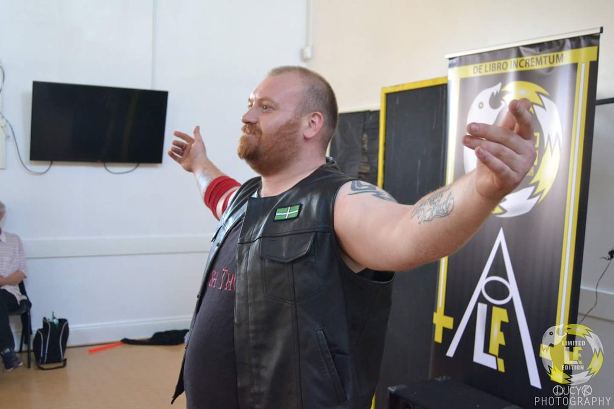 Onefall Photography tweet media