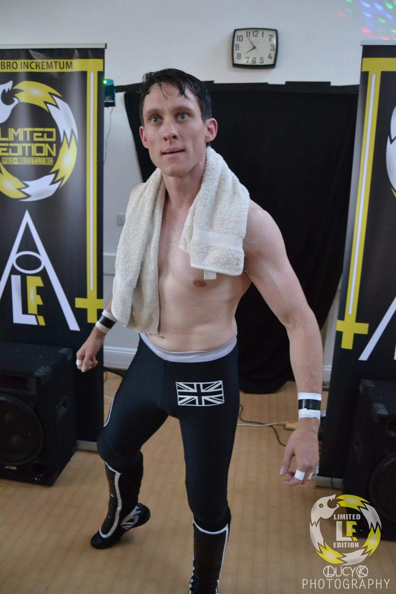 Onefall Photography tweet media