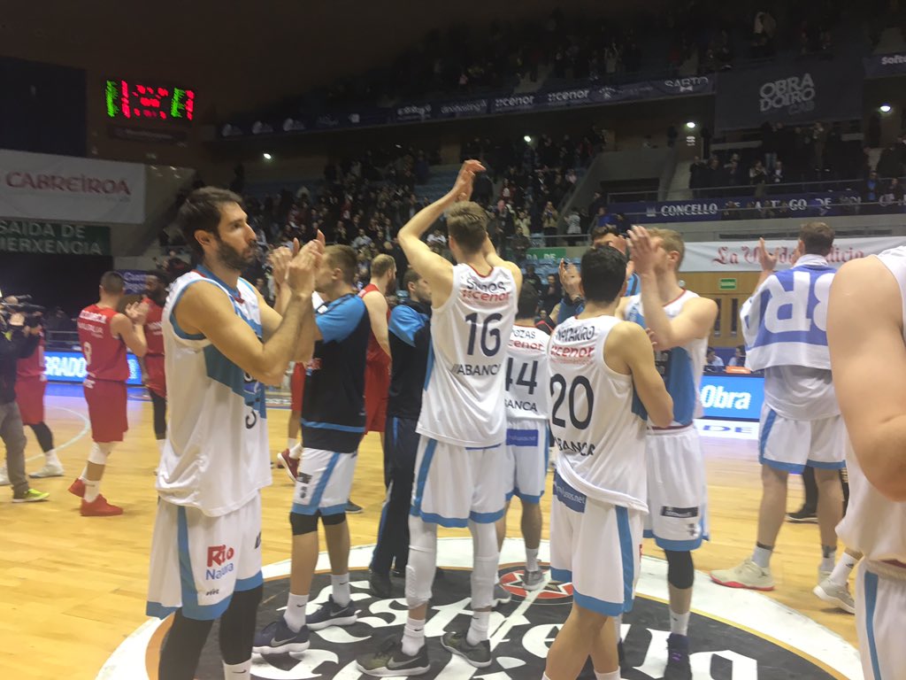 OBRADOIROCAB's tweet photo. Lo hemos intentado todo, pero no ha podido ser. Damos las gracias a la afición por estar hasta el final con nosotros. Juntos somos más fuertes. #SomosObra https://t.co/CwNFH8T45v