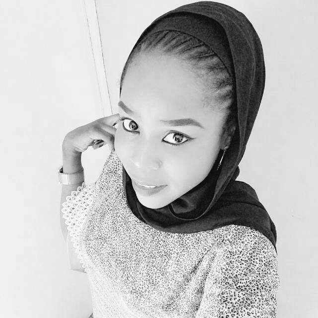 BornoYoung's tweet photo. Humanitarian workers re not the target, let’s condemn every unusual act of attack; aid workers. We mourn every humanitarian colleague who put their lives on the line 2 assist the most vulnerable women & children. #AidWorkersAreNotTheTarget https://t.co/dlIC3K1vd3