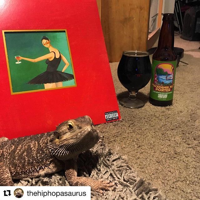 SixRiversBrew's tweet photo. We love this shot by @thehiphopasaurus , rainy days indeed! ・・・
RAINY DAYS IN NORCAL • • •
#darwin #bearded #beardeddragon #beardie #reptiles #hiphop #kanyewest #mybeautifuldarktwistedfantasy #vinyl #vinylcollection #vinylgram #vinylporn #sacram… https://t.co/bCnTC9Xtok https://t.co/4QJAxyNGRz