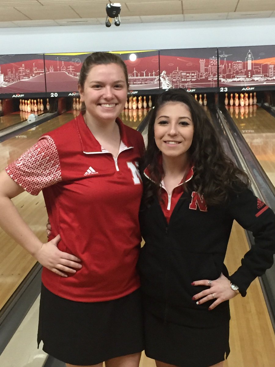 HuskerBowling's tweet photo. We ❤️ our seniors!! #GBR https://t.co/2fiVfiLVSk