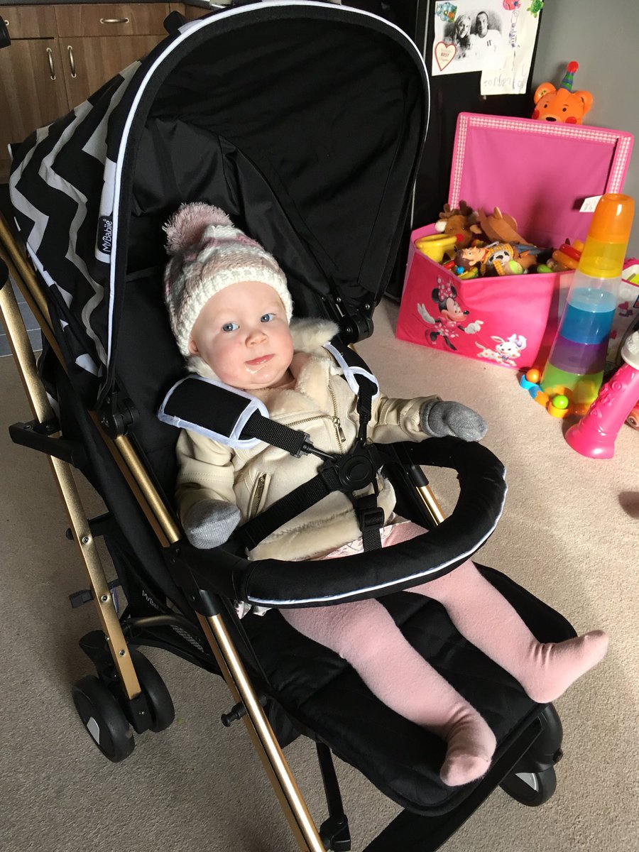 BeckyHopkin's tweet photo. @MyBabiie ❤️ https://t.co/JSEHXQYPfW