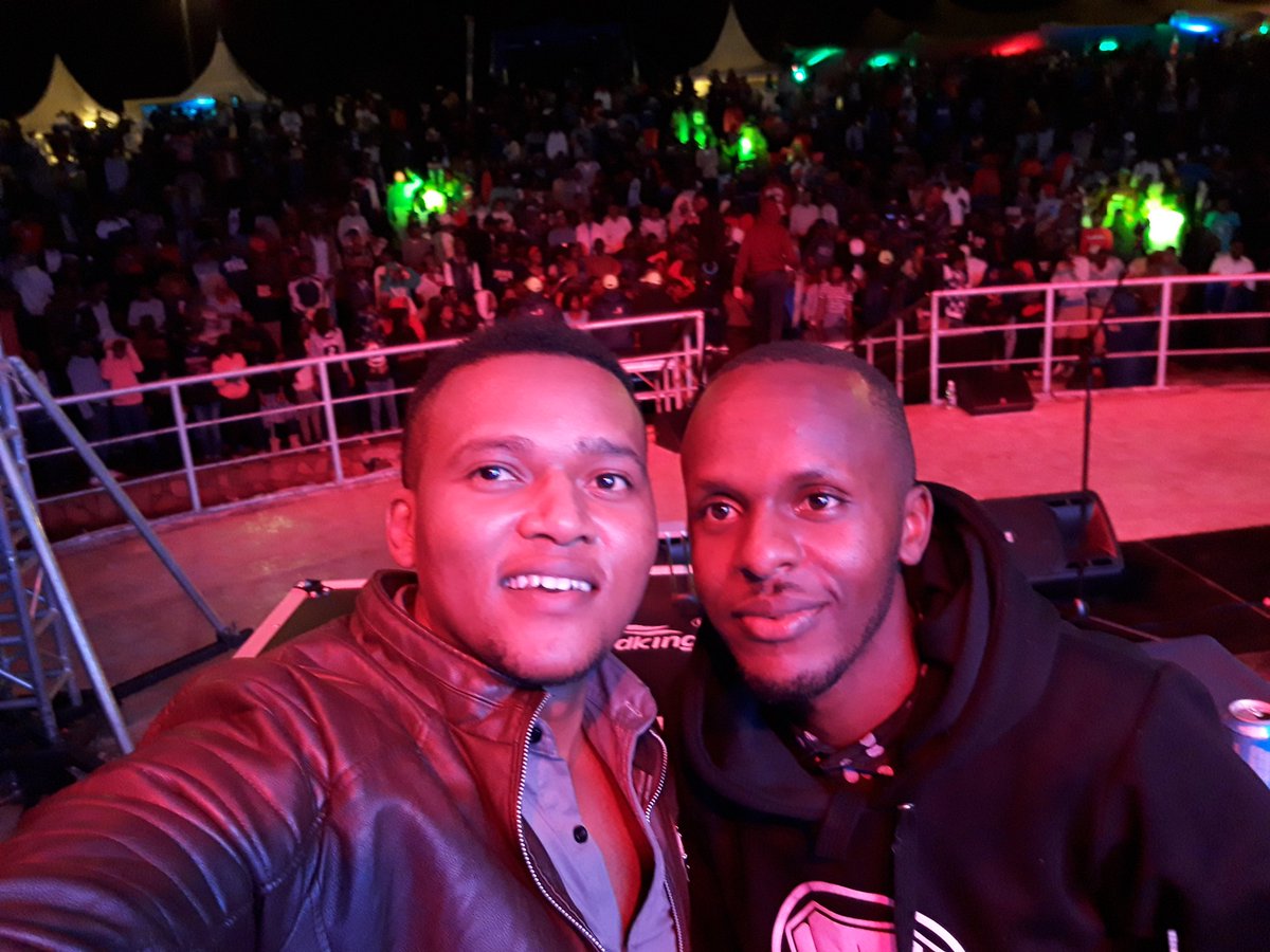 DjCreepaGlobal's tweet photo. My brother @Smallzdj254 welcomed us to his hometown in style &amp; made sure we enjoyed the whole #Machakos experience 🔥🔥🔥 forever grateful fam 👊🏼👊🏼 #RealSupportSystem #ChromeMegaBashMasaku https://t.co/HDvrNuRWb5