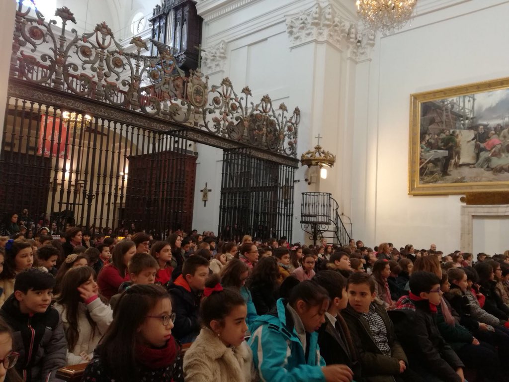 IllescasParroq's tweet photo. Celebración de la Eucaristía en el Santuario de la Virgen de la Caridad con los niños de Catequesis de Iniciación Cristiana. @funcave1 @planpastoral https://t.co/O2fbwVxdES