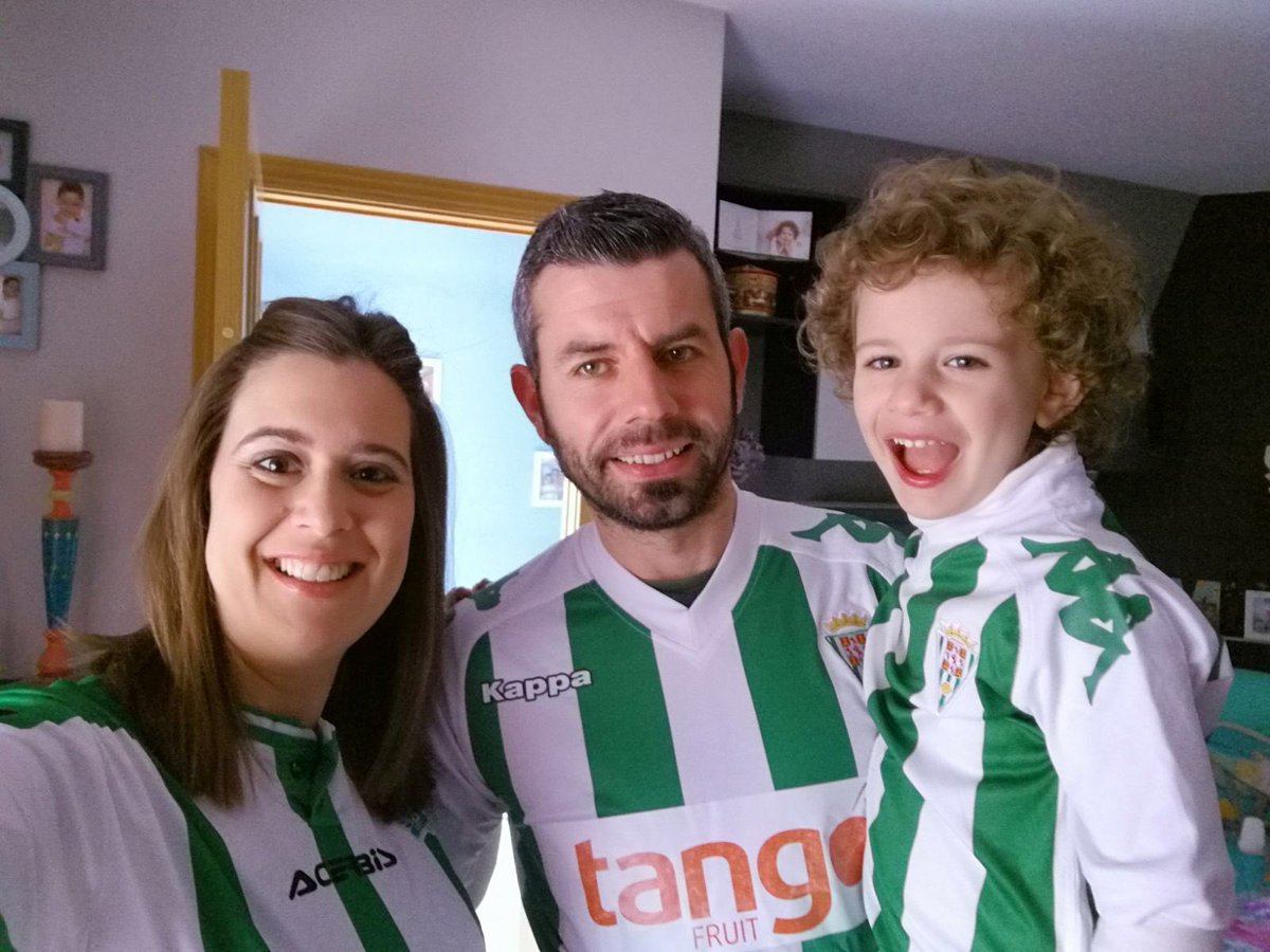 CharoTobajas's tweet photo. Preparados!!! #Family #BBMateo https://t.co/OAuiMWMbua