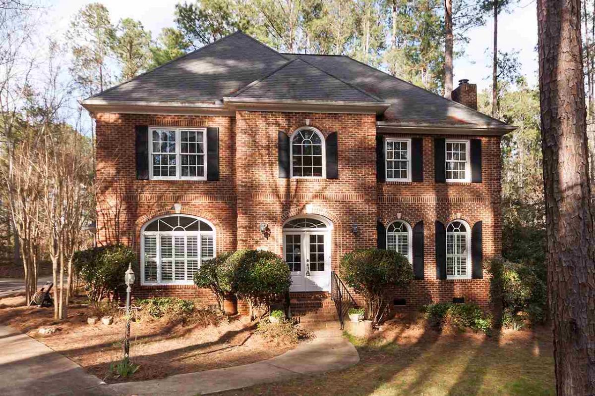 1stchoicesc's tweet photo. Just listed by Melanie Fink in #Seneca #SC. 251 Stonehaven Way! Please retweet!  https://t.co/UC1iGfWx9o https://t.co/Gfp3XPV8Ep