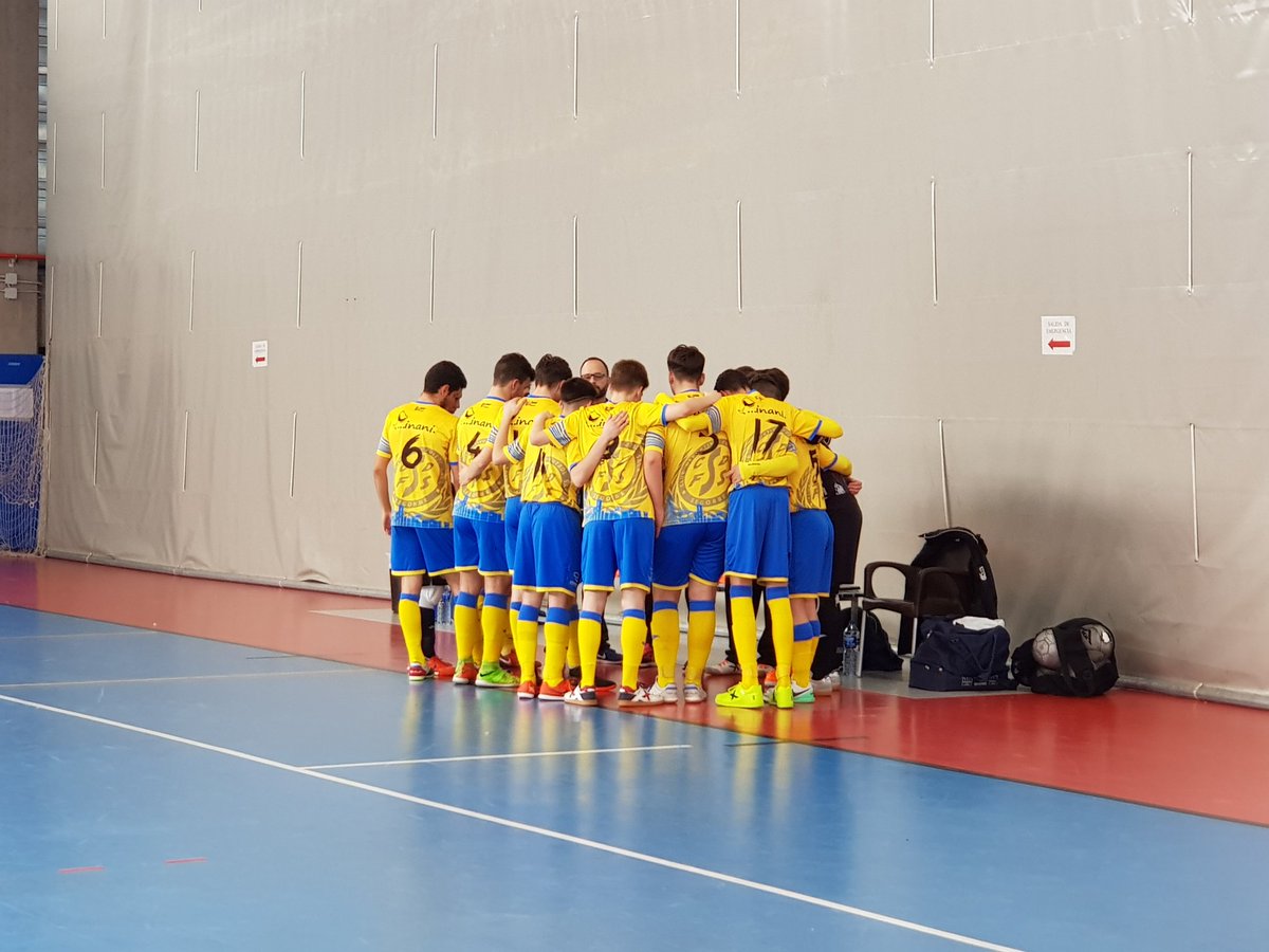 alcorafutsal's tweet photo. Todo preparado para el comienzo del partido!
División de Honor Juvenil
L'Alcora FS A  - CDFS Segorbe A https://t.co/SQpBntdr8W