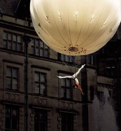 Take a look at this pic from City Lights in 2000! The #stunning #Heliosphere! #events #spectacular #outdoorarts #outdoorevents