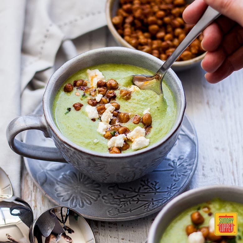 CricketsSnacks's tweet photo. Easy Broccoli Soup with Spicy Roasted Chickpeas #SundaySupper https://t.co/2MTEKUTo7G via @SundaySupperFam https://t.co/1cWDgLqHEg