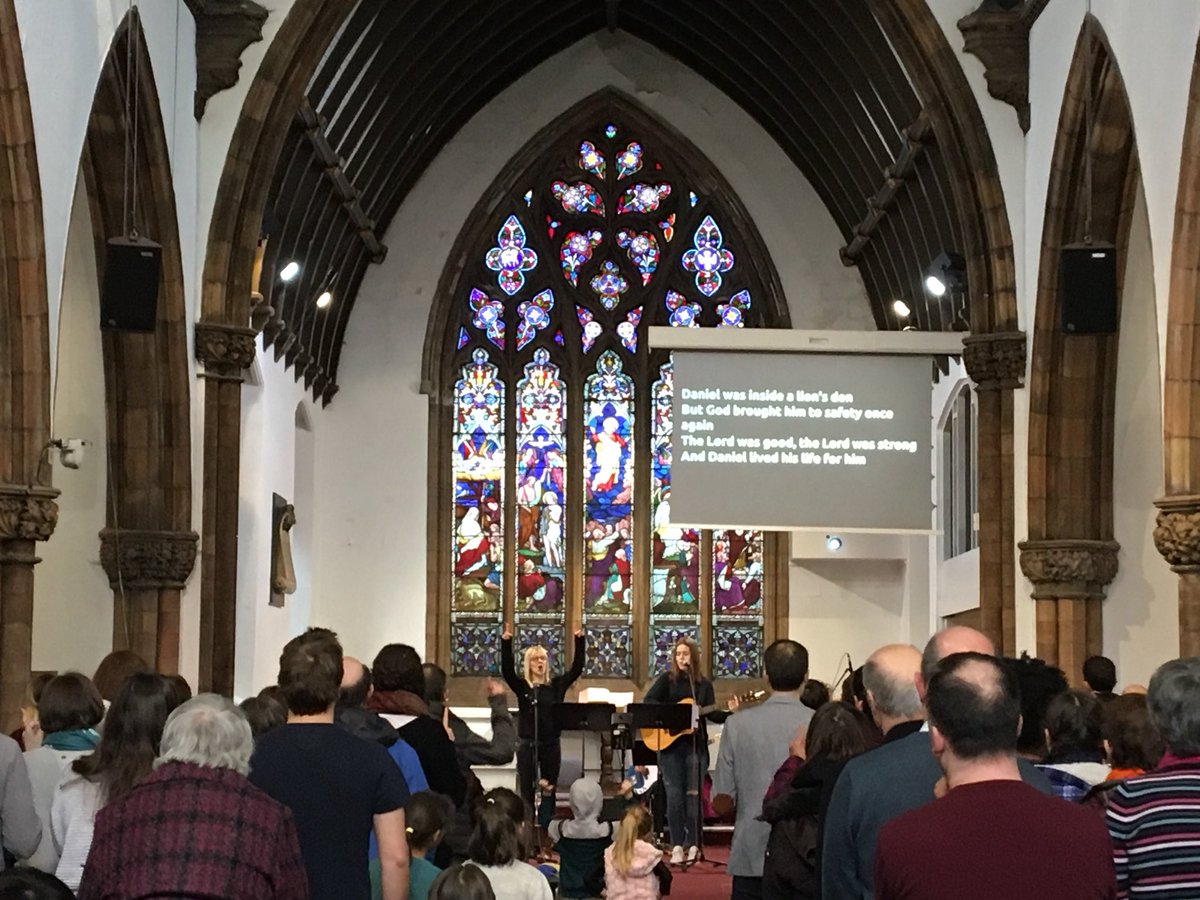 plattchurch's tweet photo. It was great to have our Plattform group(14-18s) leading the service this morning... and share brunch together afterwards. #Hebrews12v1-3 #ThrowRunFix https://t.co/sBRdIpAv72
