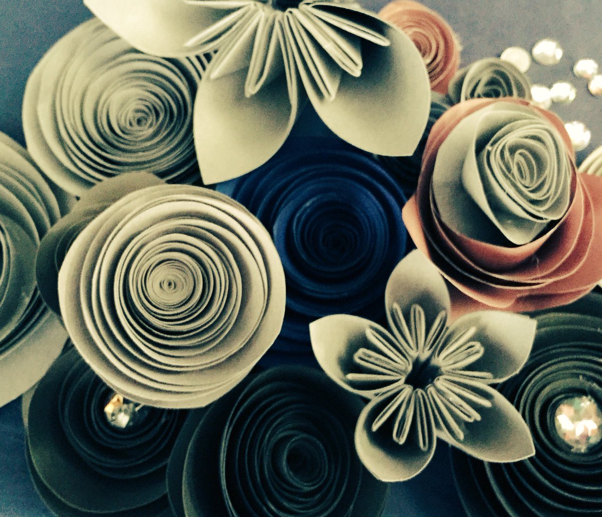 PFCustomEvents's tweet image. For some added creativity, we used paper flowers to make this wedding special and unique. It’s all in the details! #weddings #flowers