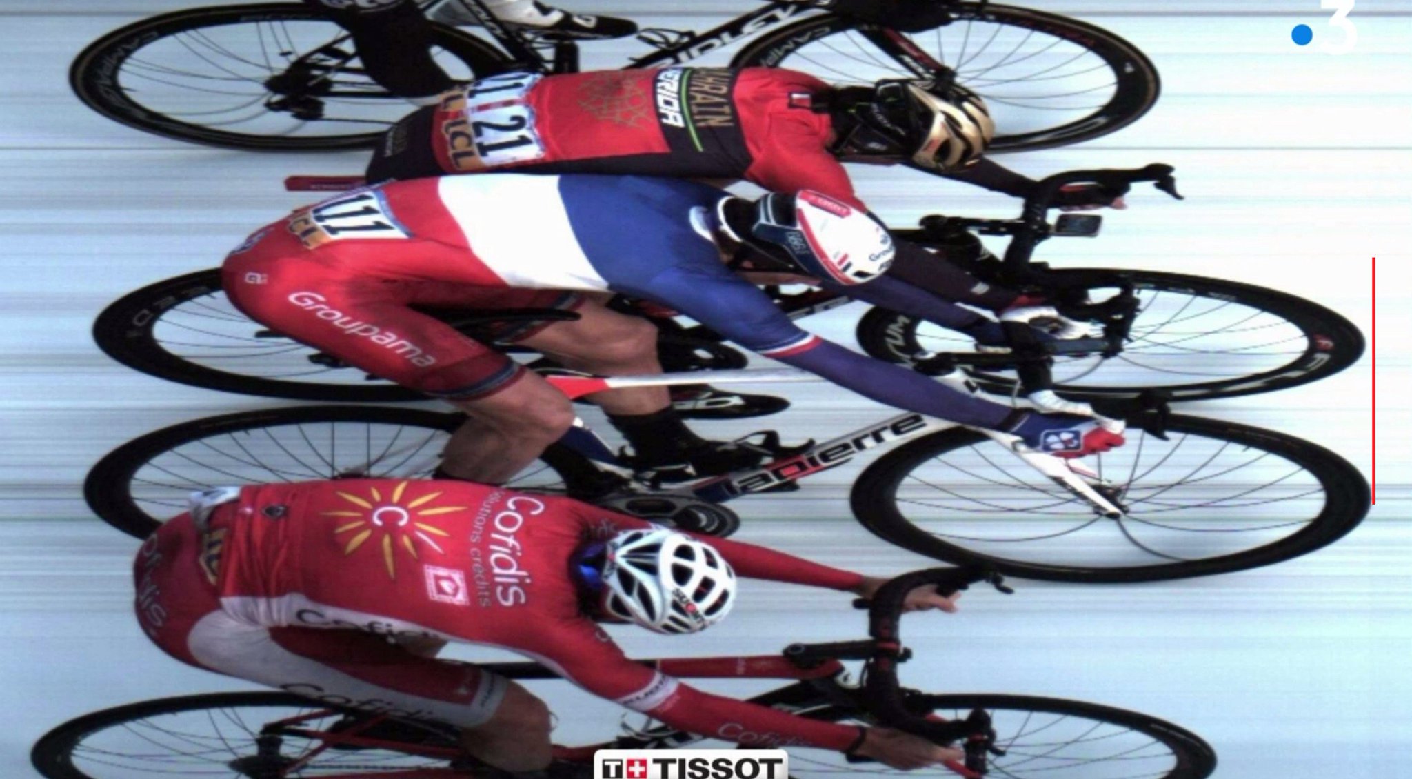 [Immagine: DXdLdkmXkAAZ7W2.jpg:large]