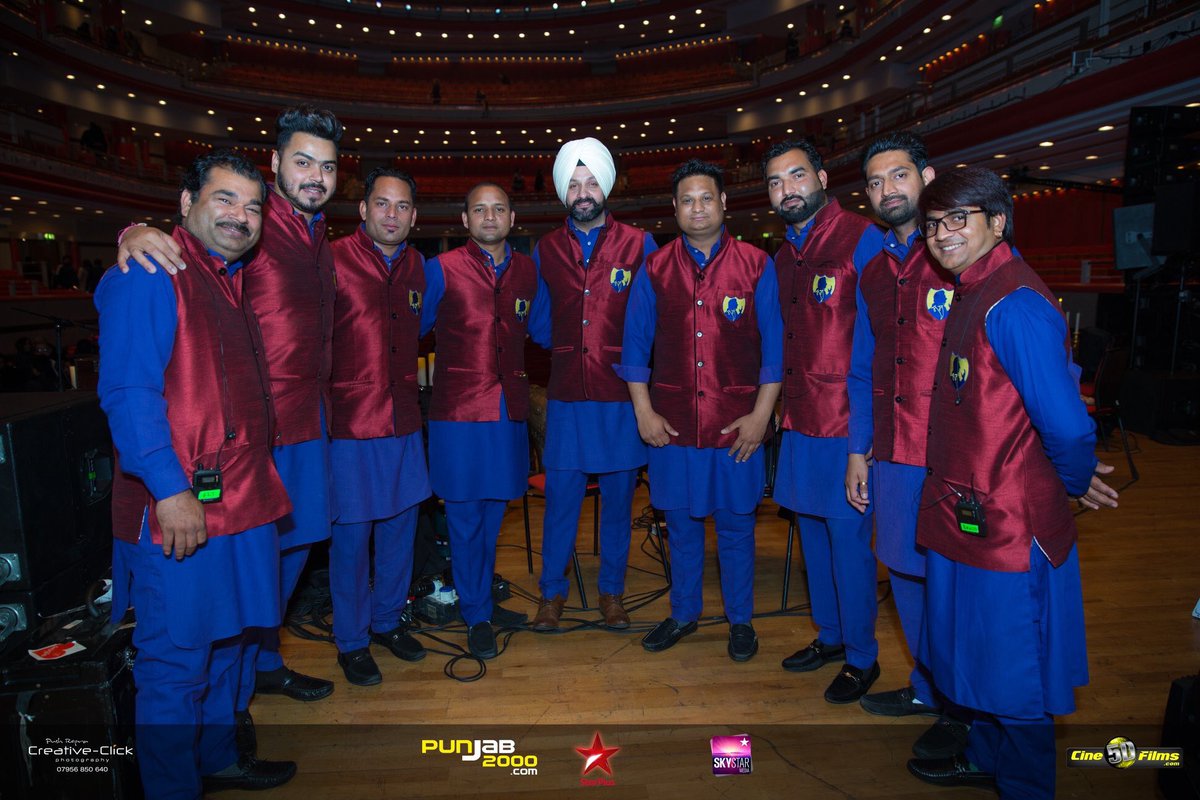 Punjab2000music's tweet photo. .@SufiSartaaj will be performing Live TODAY at @demontforthall #Leicester 🎼🎤 #SartaajLive2018 #TheBlackPrince #MaharajaUKTour2018 @StarPlus @skystarmedia @nishasahdev @sahdevmedia  @tlceventsuk @Mrsinghs https://t.co/KIofb2NmXh