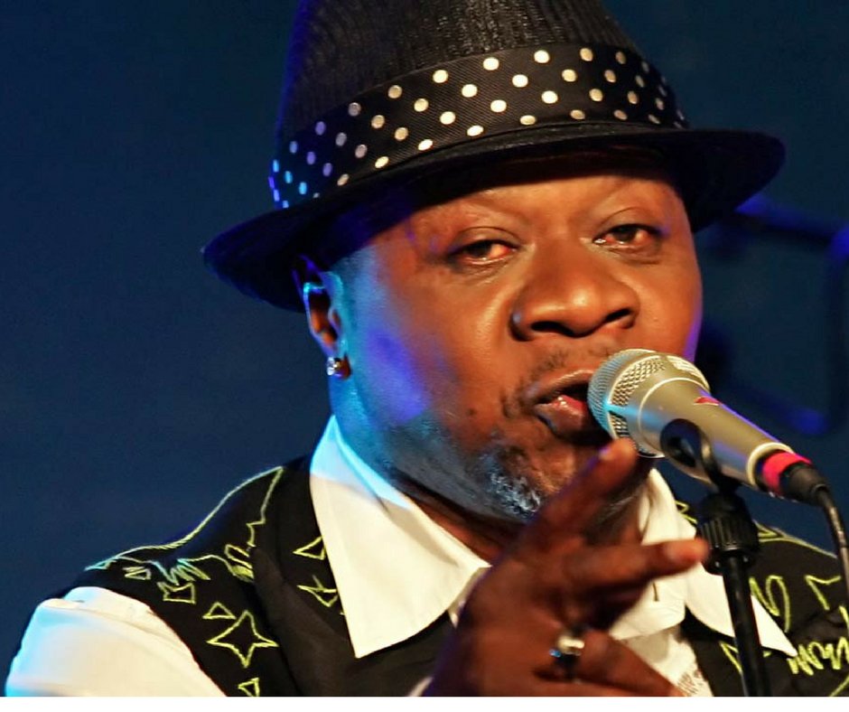 lapolyglottefr's tweet photo. PAPA WEMBA a lengendary musician in Africa from DRC.
SONG: YOLELE. https://t.co/49ph5Xxm4J https://t.co/GAs72DoWAf