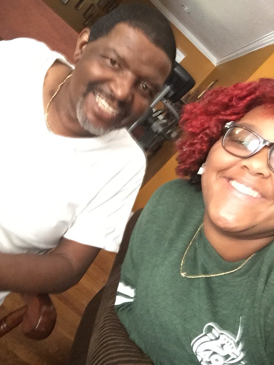 simplyyy_ashh's tweet photo. This morning I lost my yes man, my twin, my daddy😓 I really don’t know what I’m going to do without him but I know with time   It will get easier .
I love you daddy me and mommy will be okay 💕 https://t.co/rF0kTuxYsD
