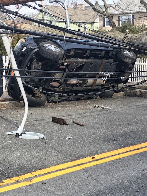 LReyTV's tweet image. STORM DAMAGE: #viewerphoto from Keeler Avenue in #Mamaroneck