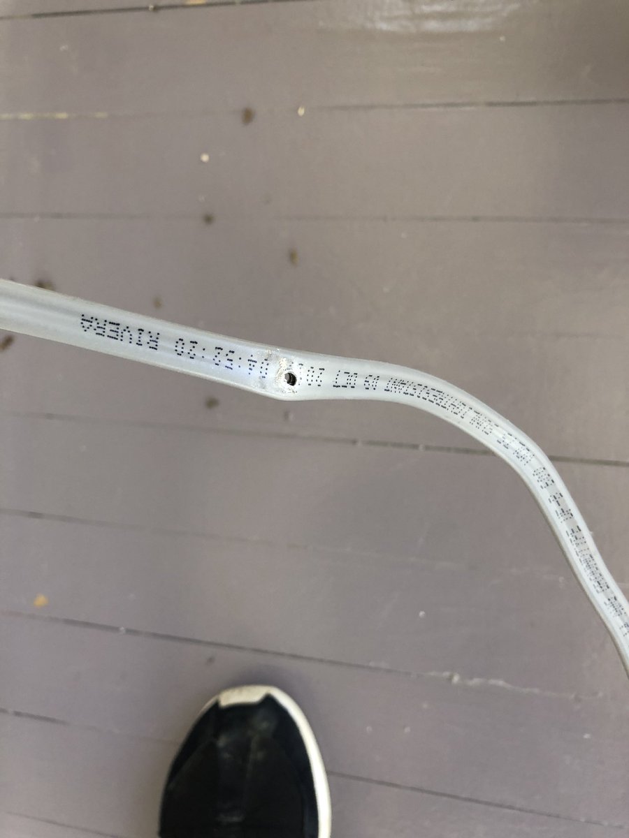 dawghawg's tweet image. #HGTVHomeTown folks, when hiding new wire behind porch shutters make sure you don’t drive a screw thru the wire, you will regret it.  This is what circuit breakers are made for.  And you will wind up re-running the wire. #ElectricFail #PowerBreakerIsMyFriend