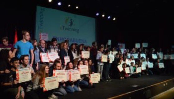 ignaciocasado's tweet photo. No te pierdas el artículo de la II Jornada de Reconocimiento de Sellos de Calidad #eTwinning en la Comunidad de Madrid #eTwinningMadrid https://t.co/mRcPkqmRBW https://t.co/toIDIoJbi5