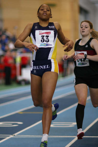SAVIBrunel's tweet photo. A brave and spirited run from Brunel alumna @soskanclarke who has won her first global medal 🥉at the #IAAFbham2018 World Indoor Championships in #Birmingham
We were delighted to see Shelayna run a PB of 1:59.81 mins – she produces her best when it matters most 👏
#represent https://t.co/XYcaDdAaLA