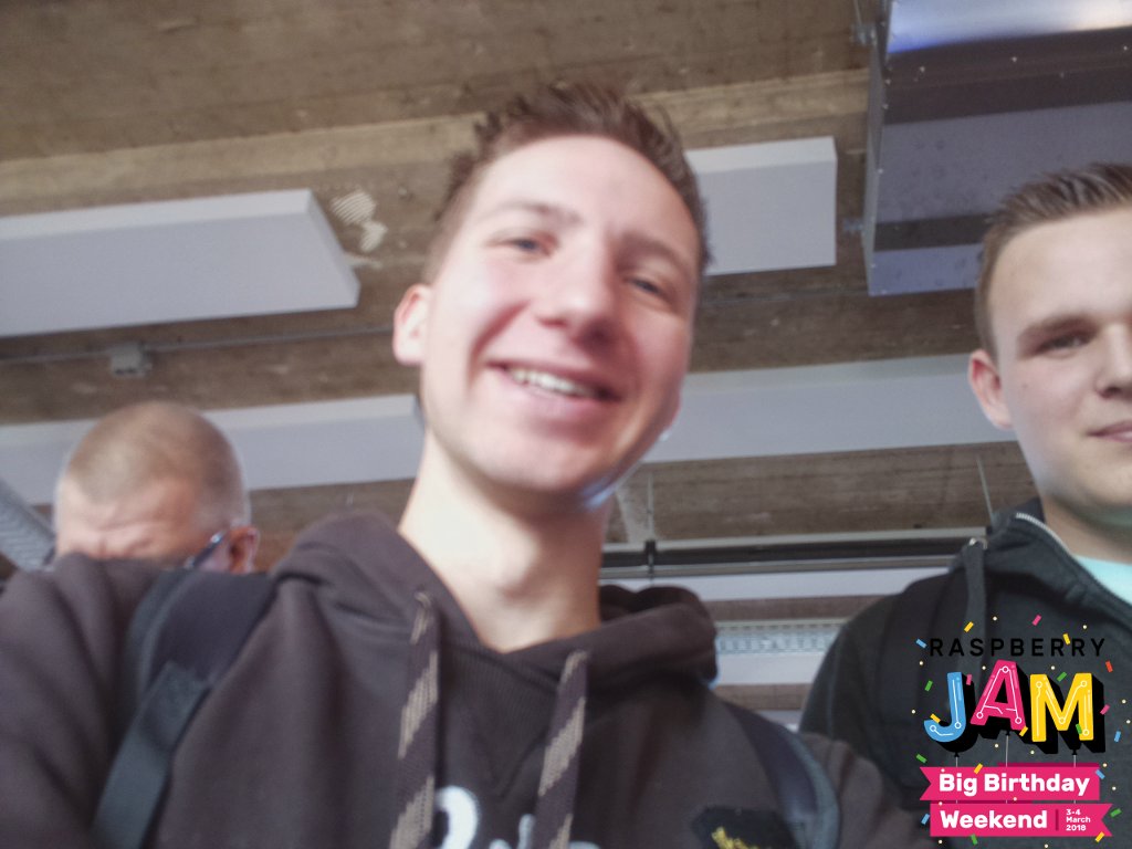 PiJamAmsterdam's tweet photo. Posted with Unicam at @amsterjam__ #PiParty https://t.co/o6F3ZOW6ts