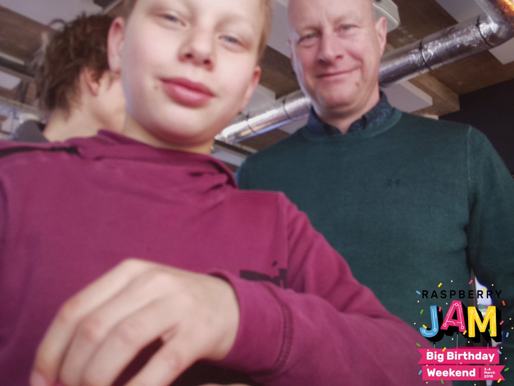 PiJamAmsterdam's tweet photo. Posted with Unicam at @amsterjam__ #PiParty https://t.co/9S9Jd1Zw7y