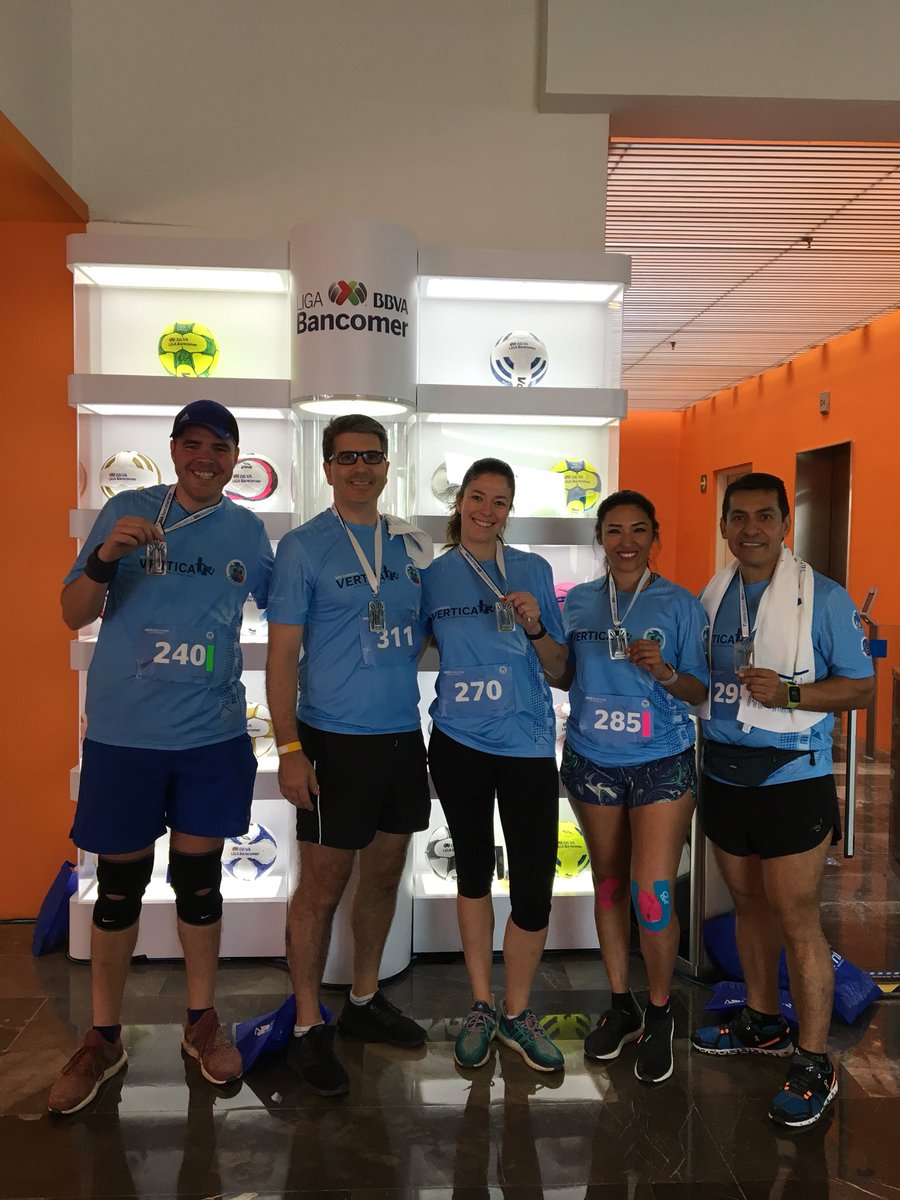 laurrsu's tweet photo. #bbvabancomer#carreravertical#50pisos#misioncumplida# https://t.co/nDtswcoPJ1