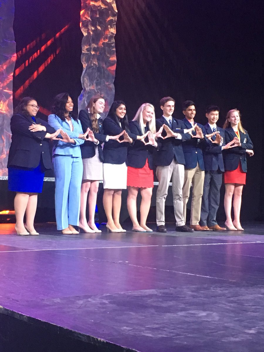 shritha_m's tweet photo. Beyond grateful to announce that I’ll be serving as the 2018-2019 @VirginiaDECA Executive Vice President! Can’t wait to work with this fantastic team 💫💙 https://t.co/0kcIZKK8Ta