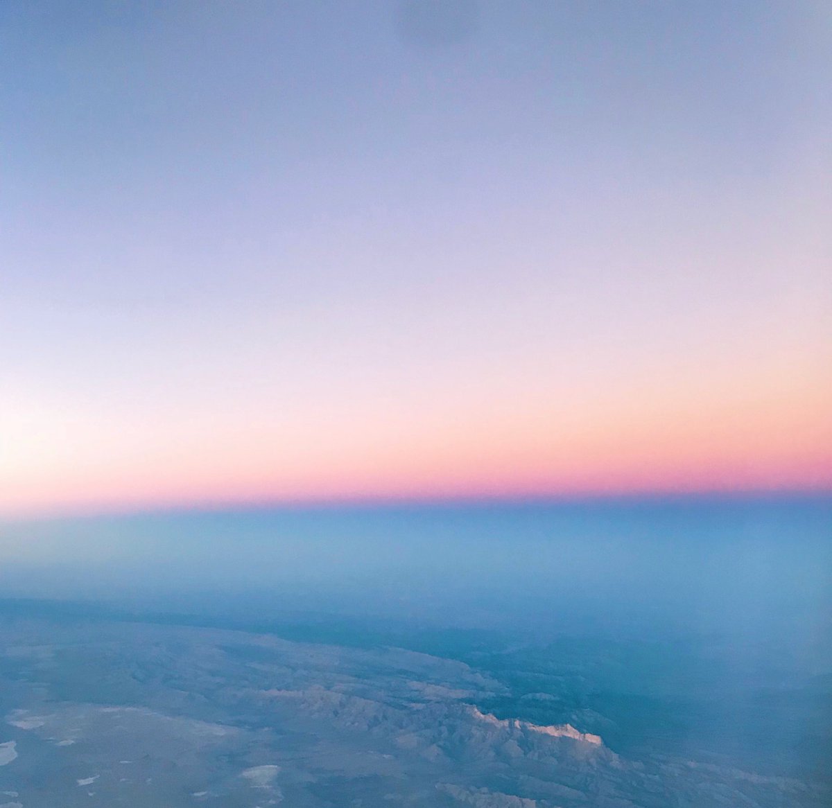 BindiIrwin's tweet photo. ‘Even after all this time...
The Sun never says to the Earth, "You owe me."
Look what happens
With a love like that,
It lights the whole sky.’ 💛

 - Hafiz https://t.co/aBWGvpd0Kq