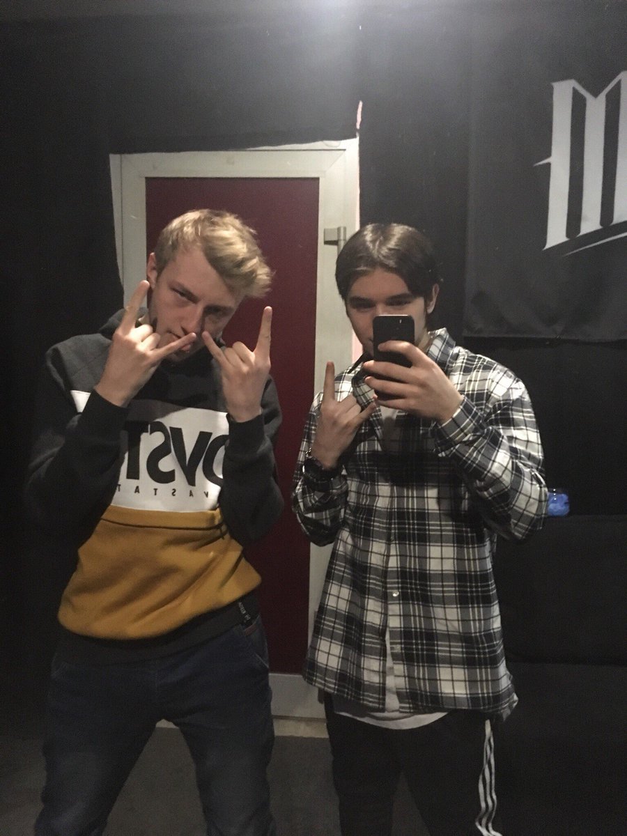 Adrian9official's tweet photo. Пишем https://t.co/yNlBBnihf0