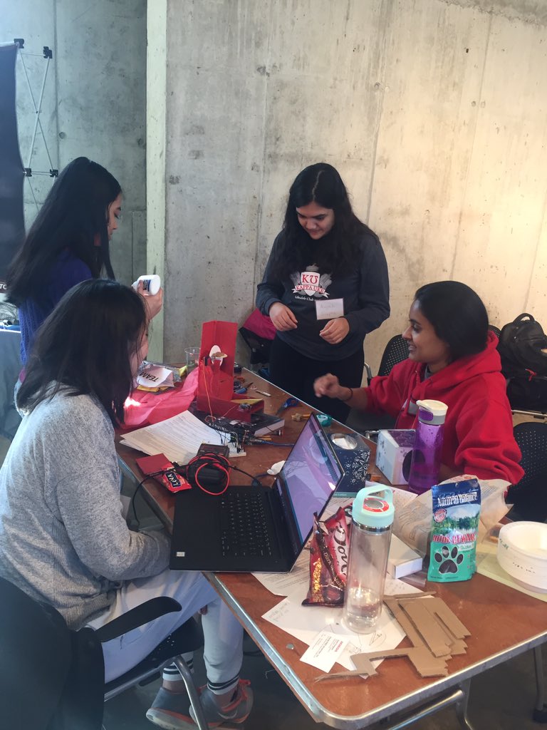 hackohio's tweet photo. Beautiful morning at #makeohio ! Teams have less than thirty minutes remaining before judging and are putting finishing touches on their projects -- everything from bird houses to physical video games! https://t.co/7HwPsx9Syc