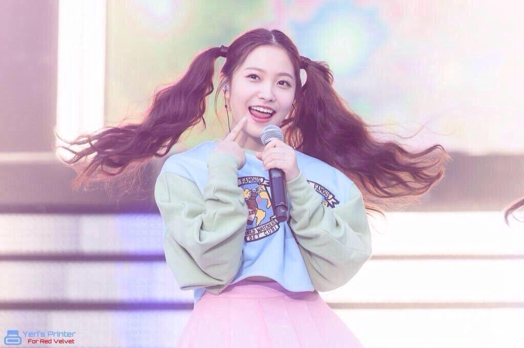 _____aill_'s tweet photo. #HappyYeriDay https://t.co/eXS2hNRtqy