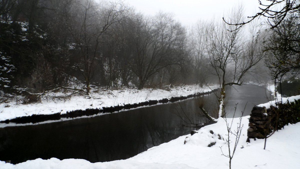 CrossDotMedia's tweet photo. Sunday Afternoon Walk in Peak District.
#springishere @metoffice @sykescottages #monsaltrail #uksnow #BeastFromTheEast #peakdistrict #sundaymotivation #photography #landscapephotography #UKWeather https://t.co/METIE1jpQT