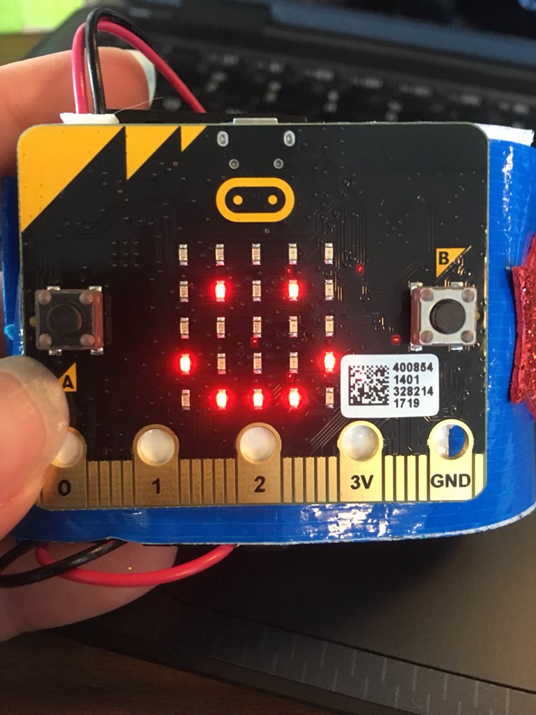 MLaPeareGEDSB's tweet image. Step counter, fidget cube, piano, thermometer, astronaut reflex test and group project = microbit fun learning this morning. @FCLEdu @marthajez @DustinJez @takingitglobal #Cancodetolearn #cancode