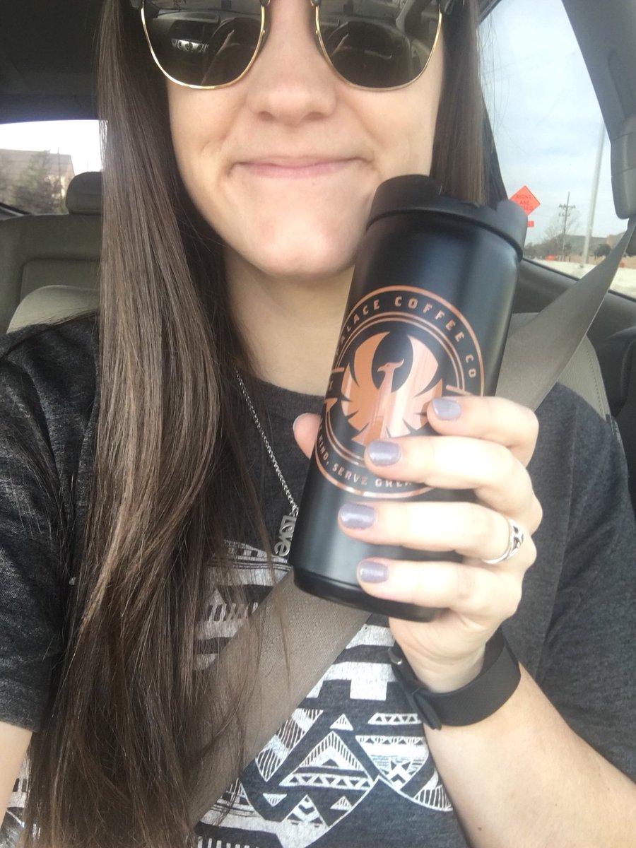 morganannhare's tweet image. Got my @palacecoffee and I am READY to head to Dallas for our first lab immersion! @BaylorDPT #DPTin2 #travelselfie