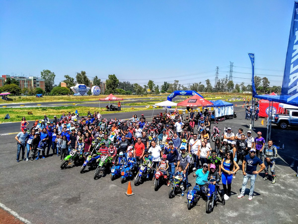ItalikaRacing's tweet photo. INMENSO, el arranque de nuestros campeonatos nacionales #TalentoITALIKA y #TalentoITALIKAJunior.

#Gooooo #FormandoTalentos #DescubriendoTalentos #CopaVortX200 #WSCup #CopaDM125 #CopaEVoltium https://t.co/gDbMmC2Ee1