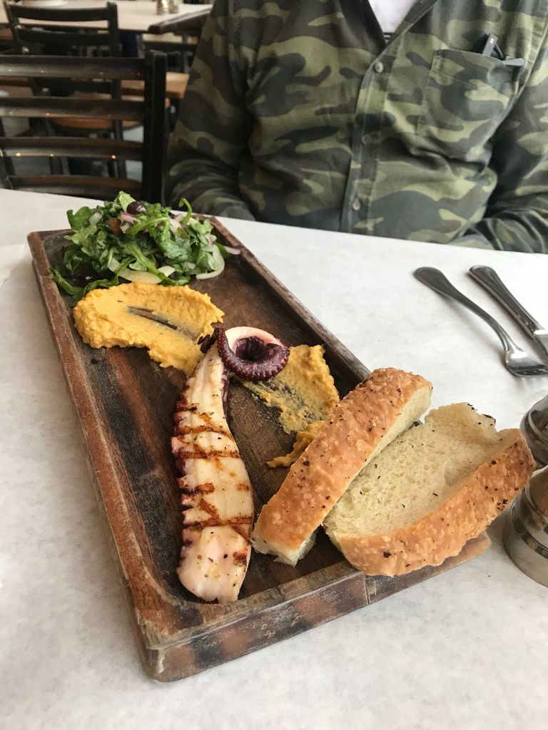 OneMrktSt's tweet photo. Grilled Calamari on the longest dish I've ever seen @sealevel_nbpt

#onemarket #newburyport #summer2018 #northshore #vacationhome #vacation2018 https://t.co/H8rsotjvJl